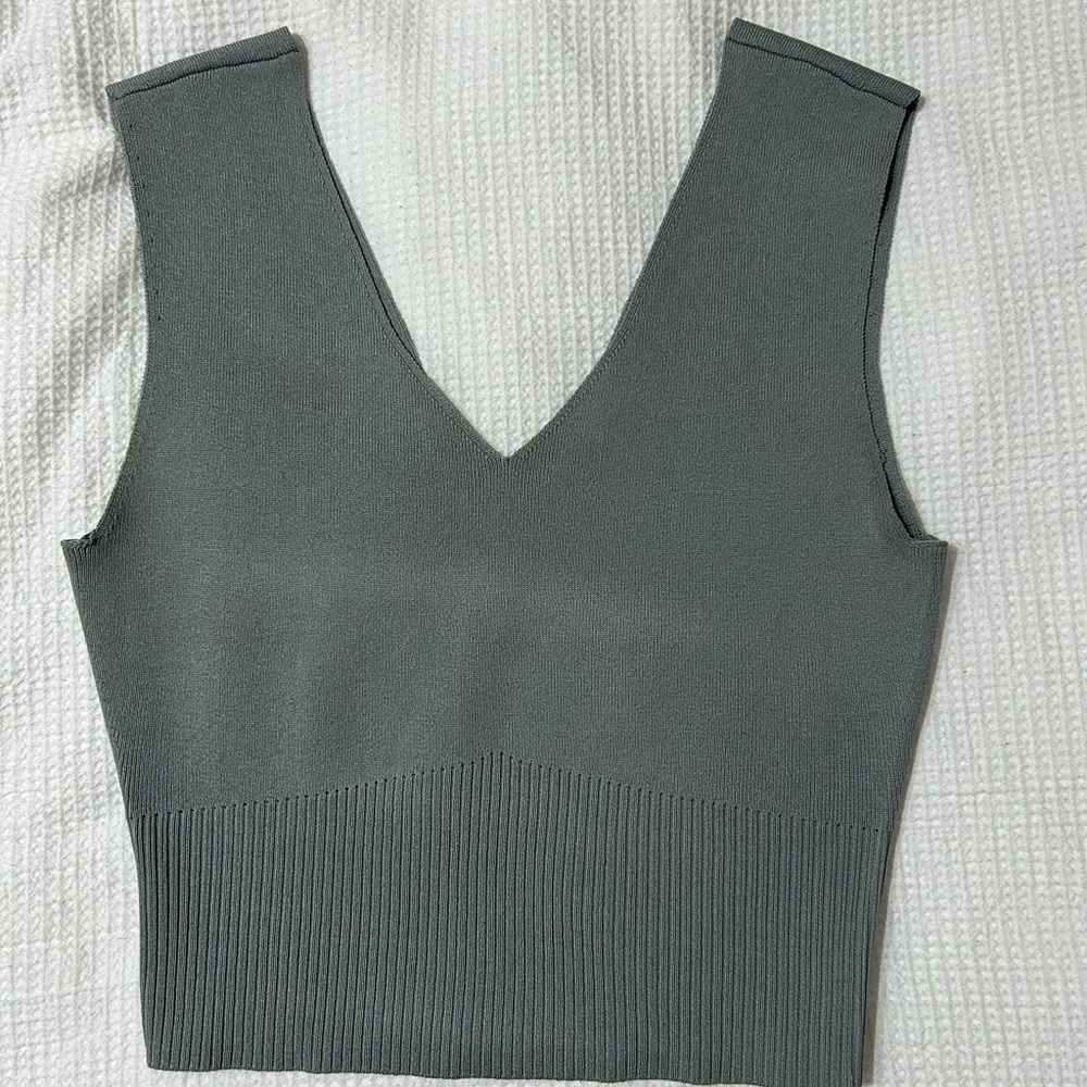 Sage Knit Oak + Fort Tank